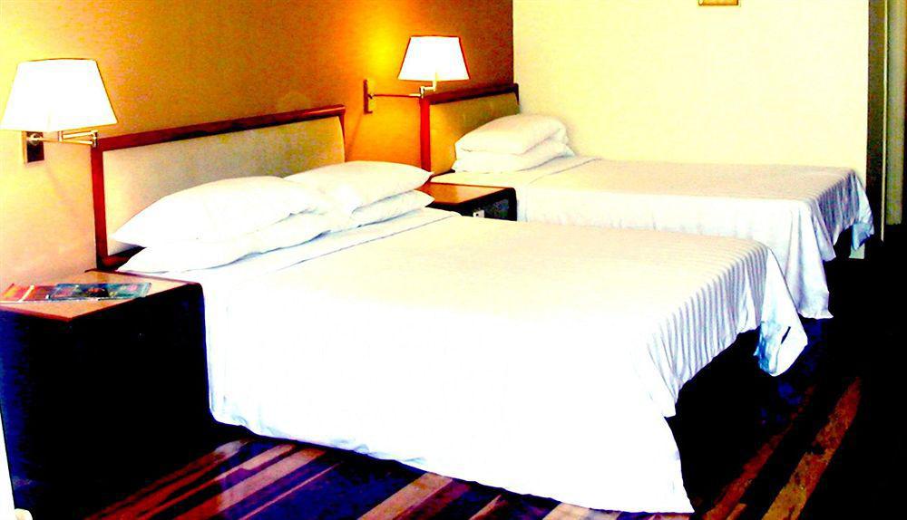 Duta Sands Beach Resort Kuantan Rum bild